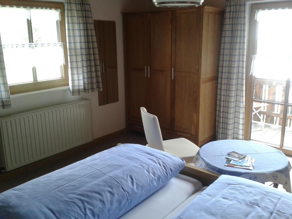 Gästehaus Attenhauser Unterammergau Zimmer foto